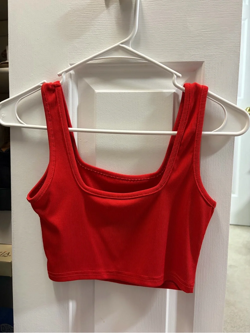 Red Ribbed Cropped Tank Top - Picture 2 of 3